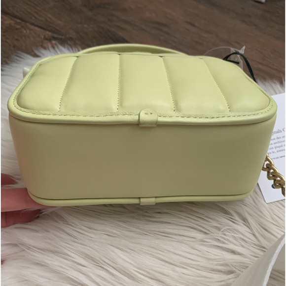 Coach Lunchbox Top Handle With Quilting - Picture 10 of 13